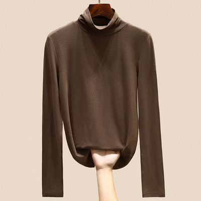 Plataus modelio moteriška palaidinė su polo apykakle