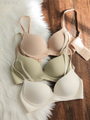 Reguleeritavate rihmadega naiste rinnahoidja