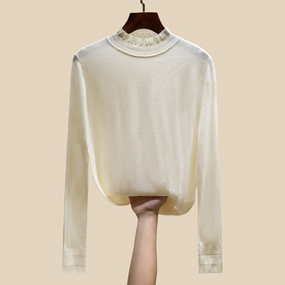 Naiste pluus, puhas mudel, krae aktsent