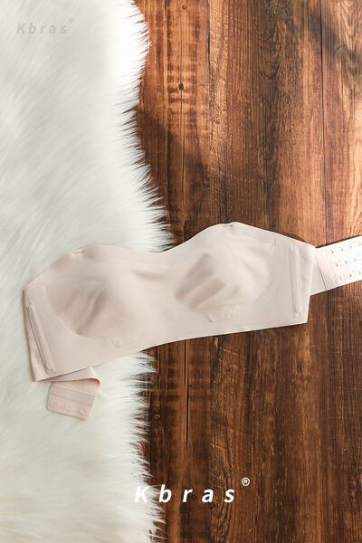 Moodne õmblusteta naiste rinnahoidja