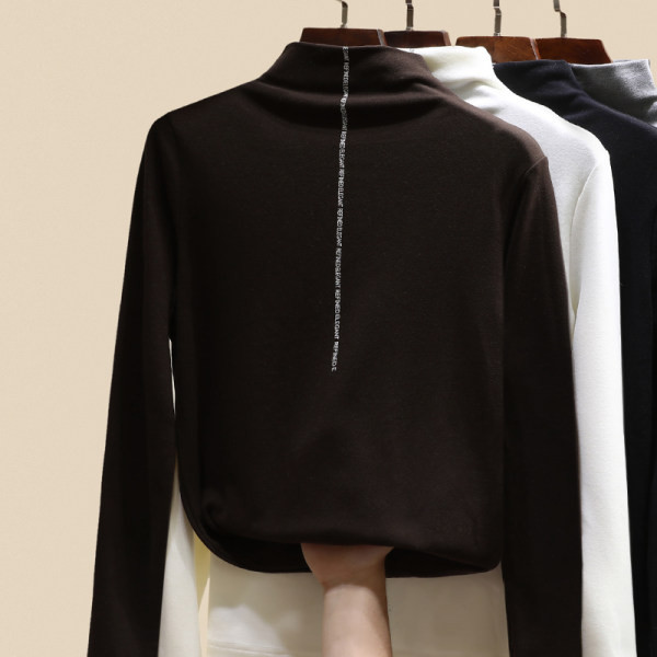 Модерна дамска блуза с поло яка 