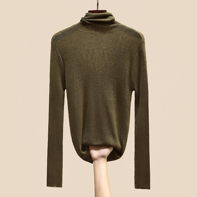 Блуза с поло яка изчистен модел