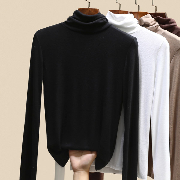 Moteriška laisvalaikio palaidinė su aukšta polo apykakle