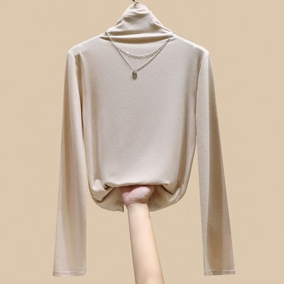 Moodne polokrae ja metallilise elemendiga pluus naistele