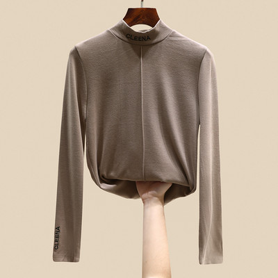 Модерна дамска блуза с бродерия надпис