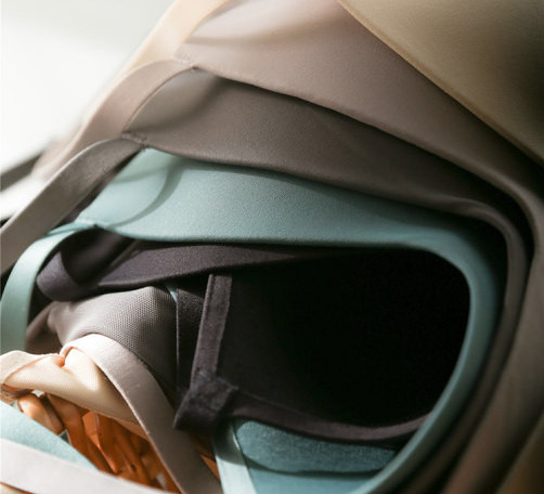 Moteriška skaidri liemenėlė su reguliuojamais petnešėlėmis