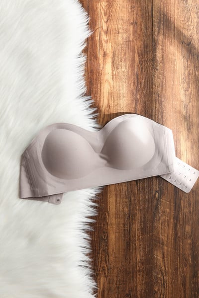 Moteriška besiūlė liemenėlė be petnešėlių