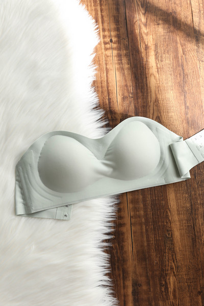 Moteriška besiūlė liemenėlė be petnešėlių