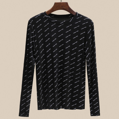 Laisva moteriška palaidinė su raštu