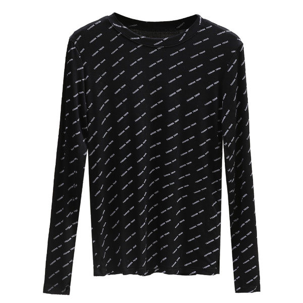 Laisva moteriška palaidinė su raštu