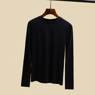 Bluză casual de damă cu mâneci lungi și decolteu O