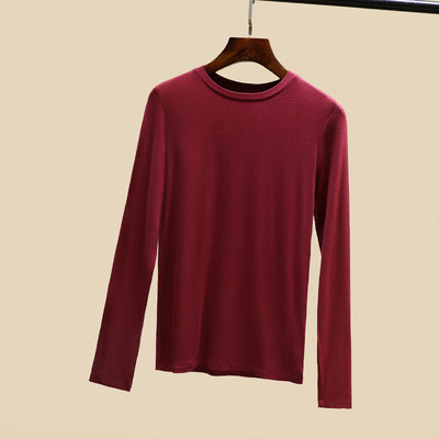 Bluză casual de damă cu mâneci lungi și decolteu O