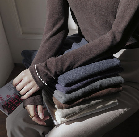 Есенна дамска блуза изчистен модел