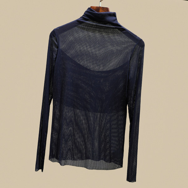 Moderna ženska bluza s visokom polo kragnom