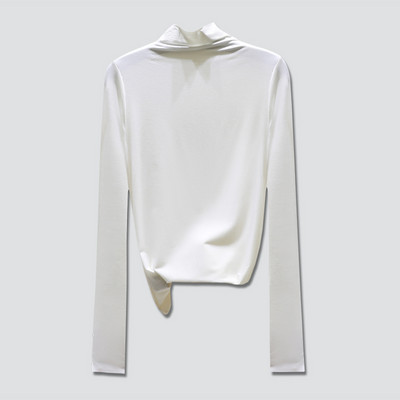 Дамска блуза изчистен модел от лека материя