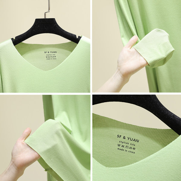 Bluza un model nou cu maneca lunga si decolteu in V