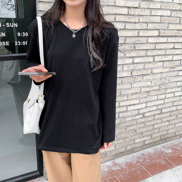 Női sportblúz tiszta modell