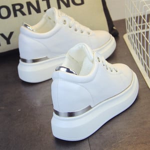 Valged vabaajajalatsid naistele, 2021. aasta kevad, uued metsikud üliõpilasjalatsid, kõrge platvormiga kuldsed tossud, vabaaja jalatsid, naiste jalatsid