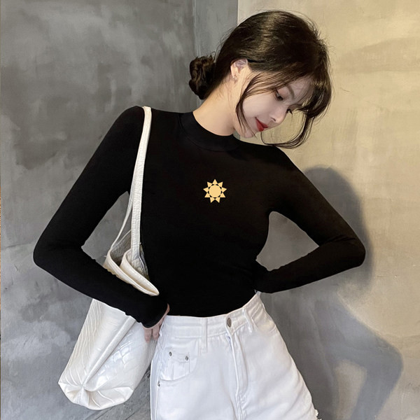 Pikkade varrukatega päikeseaplikatsiooniga vabaaja pluus naistele