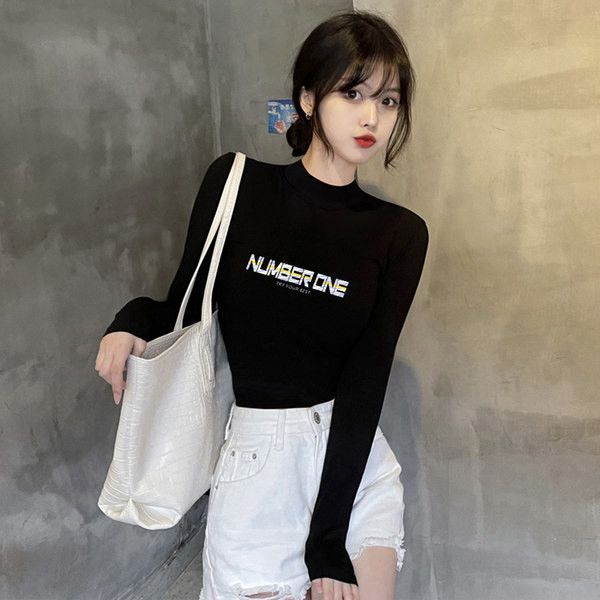 Naiste vabaaja madala polo kraega pluus - mitut värvi