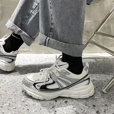 2022 m. pavasario ir vasaros moteriški sportbačiai tinkliniai, orui pralaidūs suvarstomi moteriški laisvalaikio batai storu dugnu plokšti plius dydžio vulkanizuoti batai