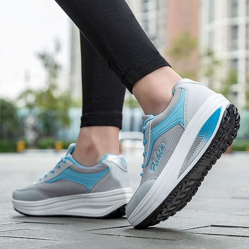 Naiste vulkaniseeritud kingad platvorm Madala otsaga raputuskingad Võrgust kõrgemad vabaaja tossud Kerged lühikesed jalatsid libisemiskindlad pehme põhjaga