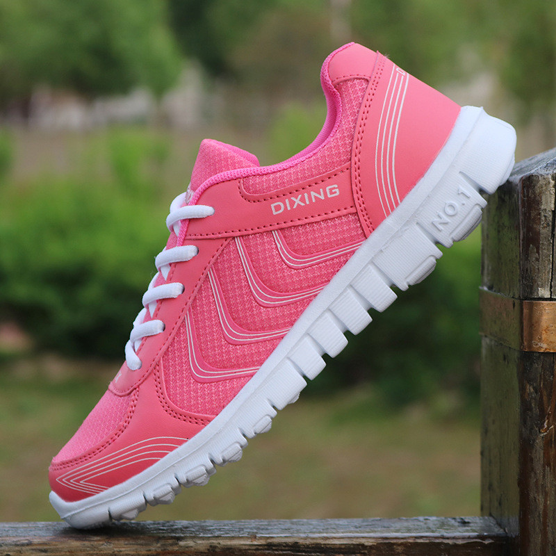 Batai moteriški sportbačiai 2022 m. madingi sportbačiai moteriški Kvėpuojantis tinklinis suvarstomas pavasaris vasara laisvalaikio batai Moteris zapatillas mujer