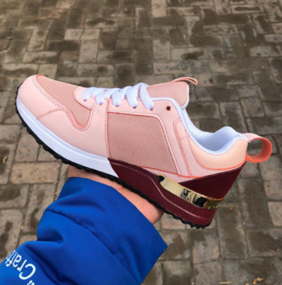 Nauji madingi moteriški sportbačiai leopardinio rašto odiniai stora apačia padidinta sportbačiai laisvalaikio patogūs sportiniai bateliai moterims