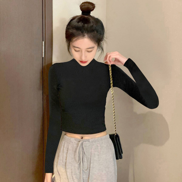 Női blúzhoz illeszkedő modell