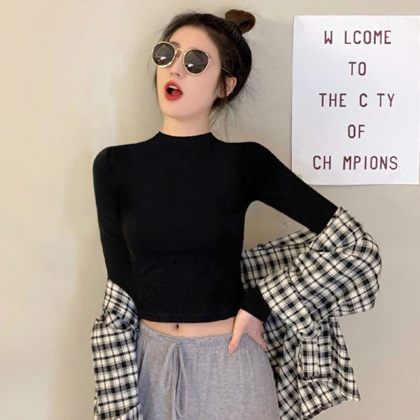 Női blúzhoz illeszkedő modell