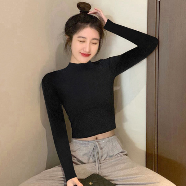 Női blúzhoz illeszkedő modell