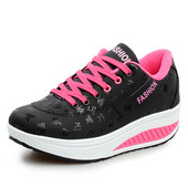 Vaikščiojimo batai, 2021 m. Nauji moteriški batai Lengvi, patogūs suvarstomi prekės ženklo dizainerio moteriški sportbačiai, platforma su pleištais aukštakulniais sportbačiais