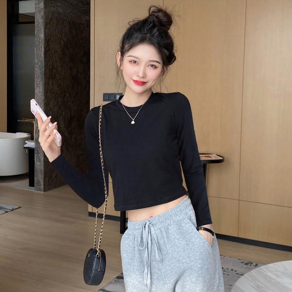 Bluza scurta de dama cu guler inalt