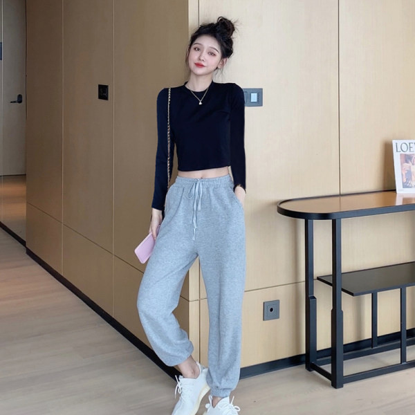 Bluza scurta de dama cu guler inalt