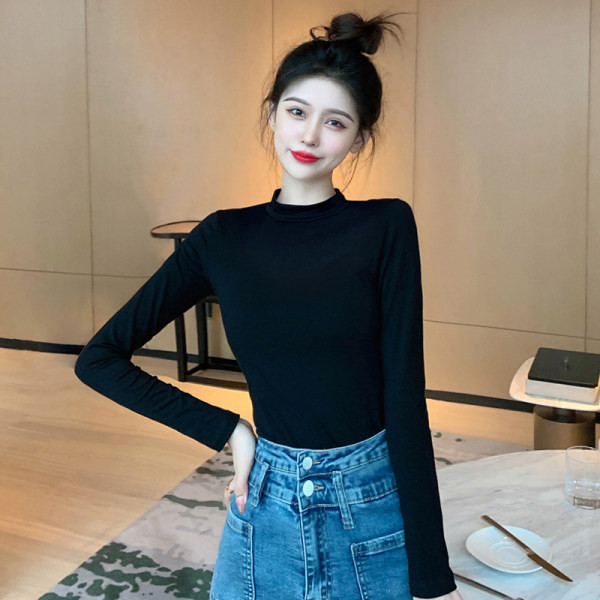 Švarus moteriškos palaidinės su aukšta apykakle modelis