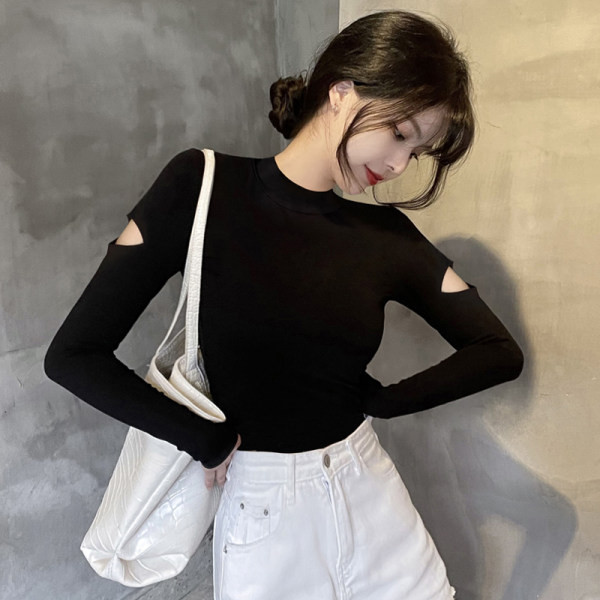 Naiste ühevärviline kõrge krae ja suurejooneliste varrukatega pluus