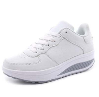 Naiste 2022. aasta tossud, hingavad veekindlad kiilud, platvorm, vulkaniseerivad jalanõud, kevadised luksuslikud nahast vabaaja tennis, feminino PU