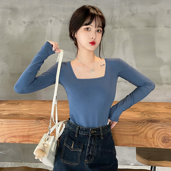 Naiste vabaaja pluus kandilise kaelusega