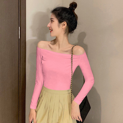 Moteriškos palaidinės švarus modelis - su laivelio iškirpte