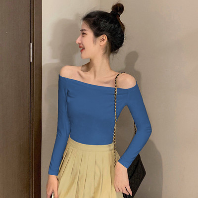 Moteriškos palaidinės švarus modelis - su laivelio iškirpte