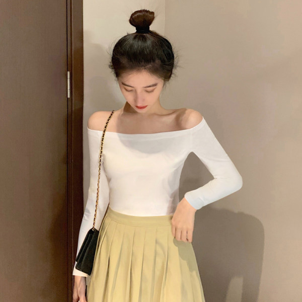 Moteriškos palaidinės švarus modelis - su laivelio iškirpte