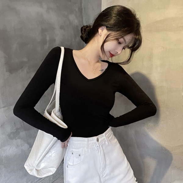 Modern női blúz hegyes nyakkivágással - több színben