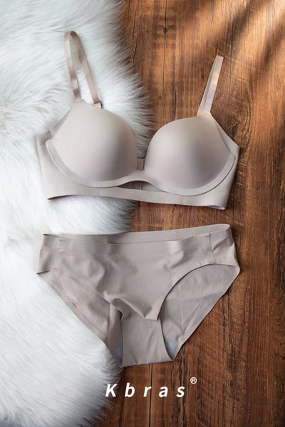 Naiste kaheosaline aluspesukomplekt – õmblusteta