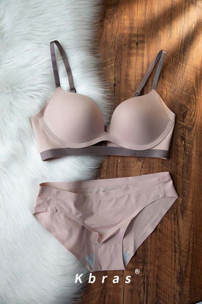 Naiste kaheosaline aluspesukomplekt – õmblusteta