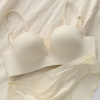 Bešavno žensko donje rublje - set grudnjaka ili gaćica