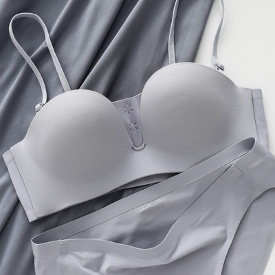 Bešavno žensko donje rublje - set grudnjaka ili gaćica