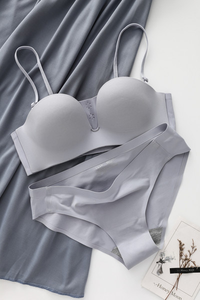 Bešavno žensko donje rublje - set grudnjaka ili gaćica