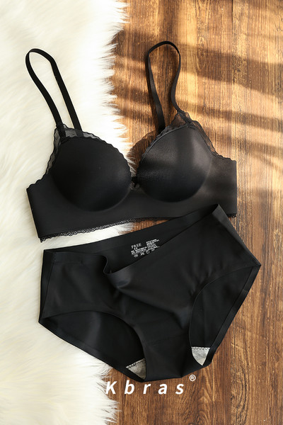 Naiste õmblusteta pitsrinnahoidja reguleeritavate rihmade ja kaheosalise komplektiga