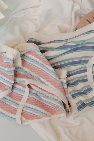 Naiste triibulised logoga bikiinid