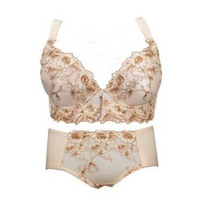 Intymūs moteriški apatiniai su kaspinu - liemenėlė ir bikinio komplektas